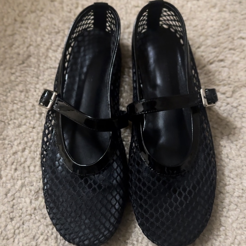 Stylish Black Mesh Women's Shoes